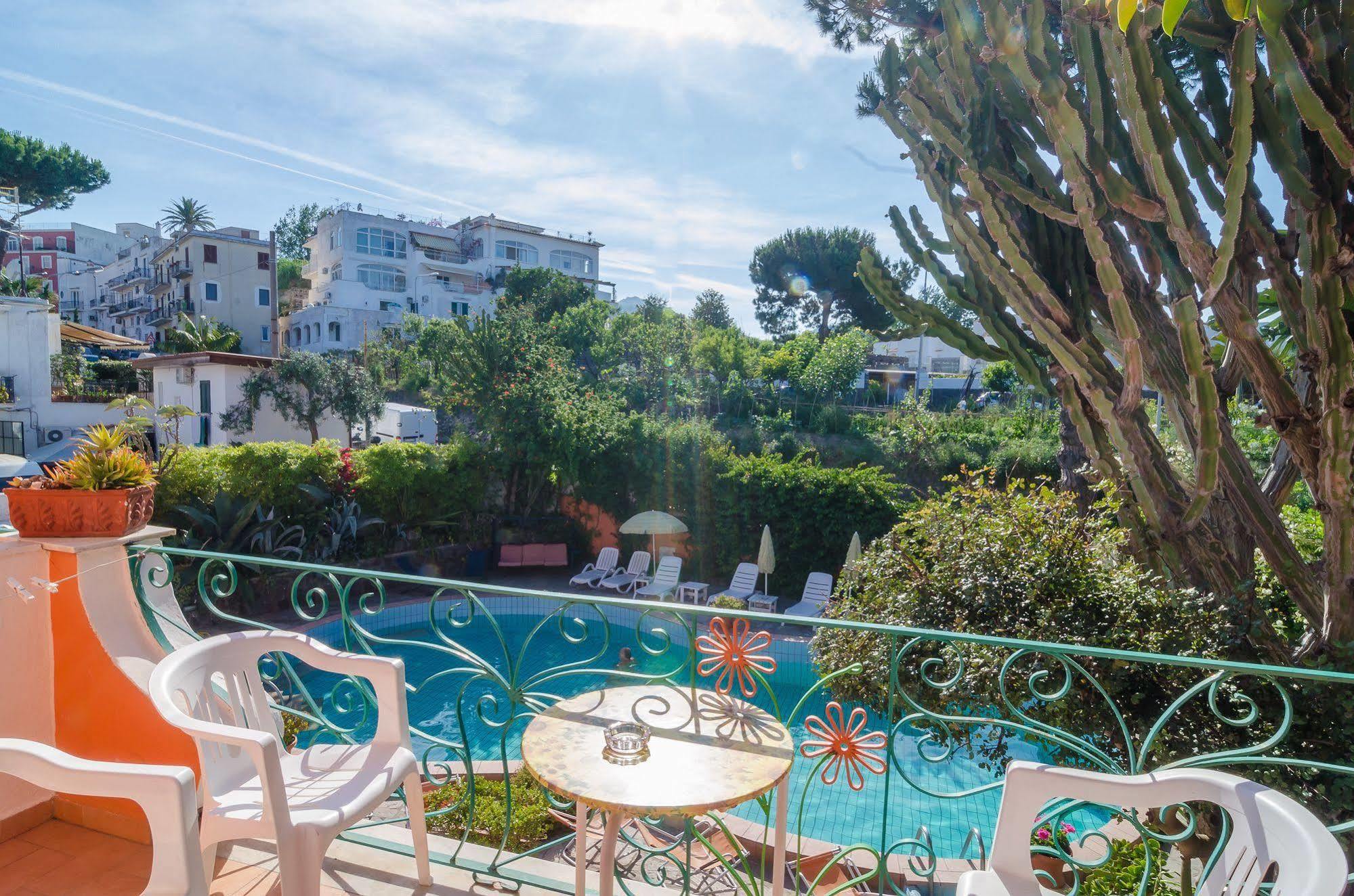 Hotel Aragonese Искья Экстерьер фото